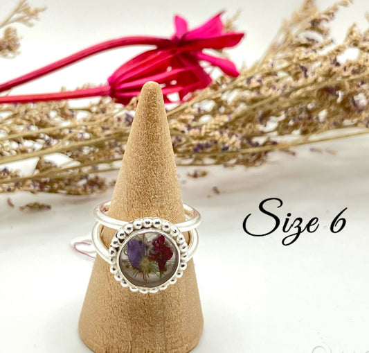 Multi flower ring