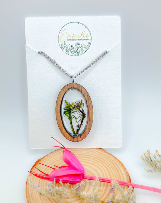 Wooden Two Flower Necklace